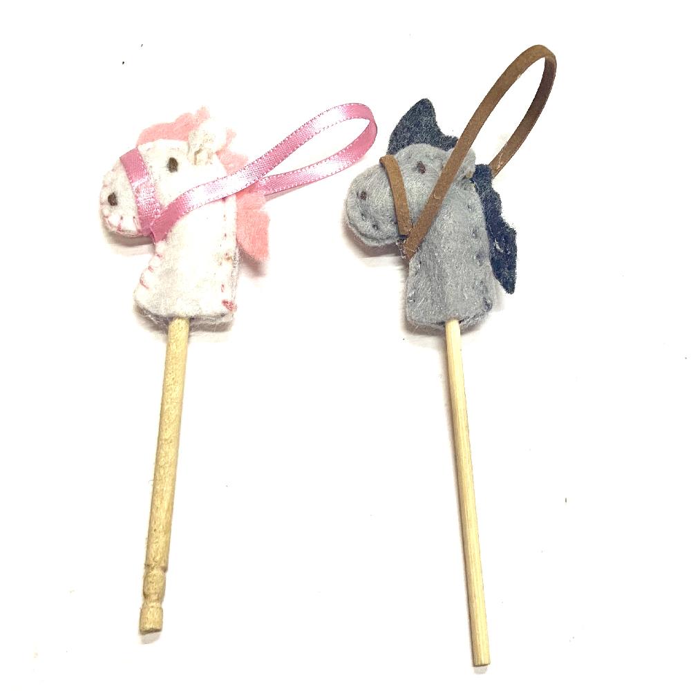 CABALLOS DE PALO