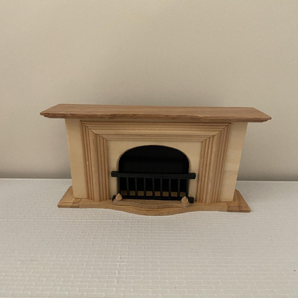 CHIMENEA DE MADERA CLARA 