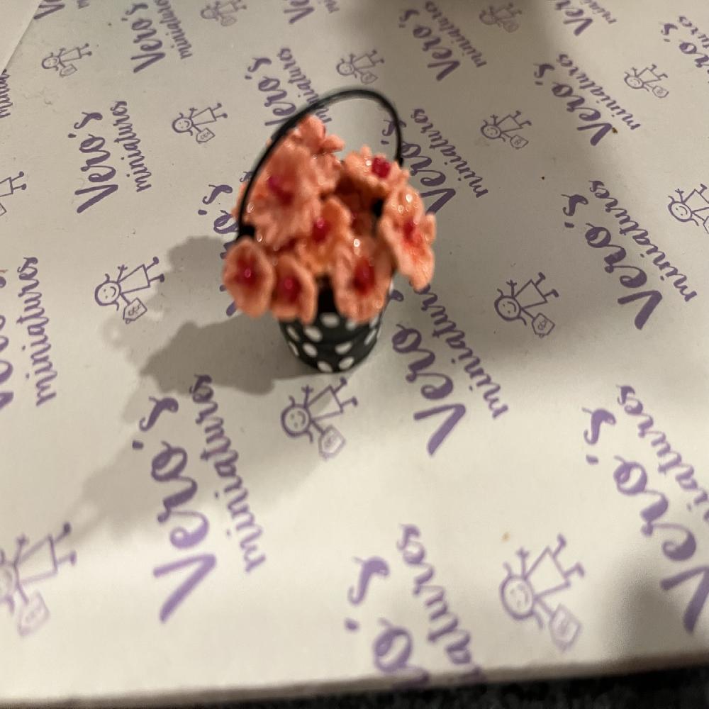 CUBETA CON FLORES 