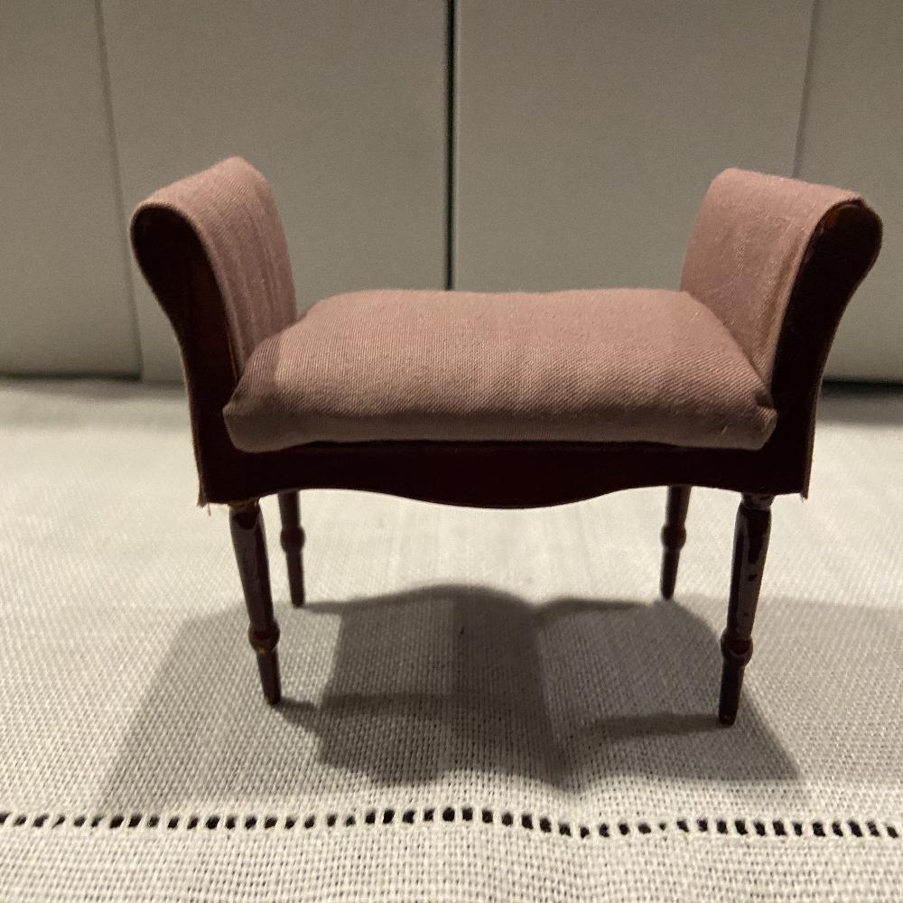 SILLÓN DE PIE DE CAMA